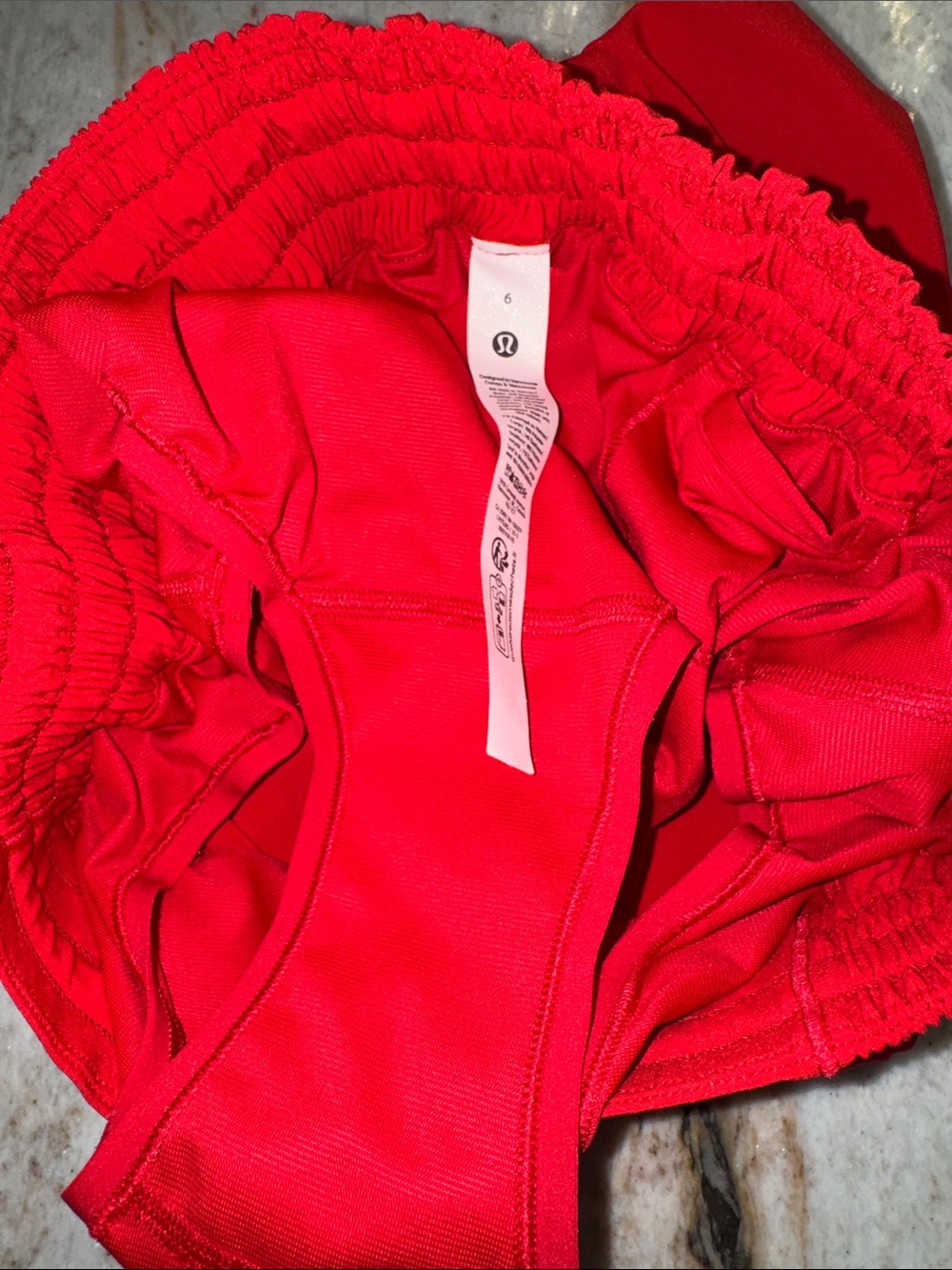 🔥 Lululemon Hotty Hot High-Rise Lined Short 4" Lulu Red SIZE 6 - Picture 14 of 14